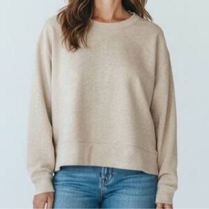 Splendid Medium Top Pullover in heathered cream NWT